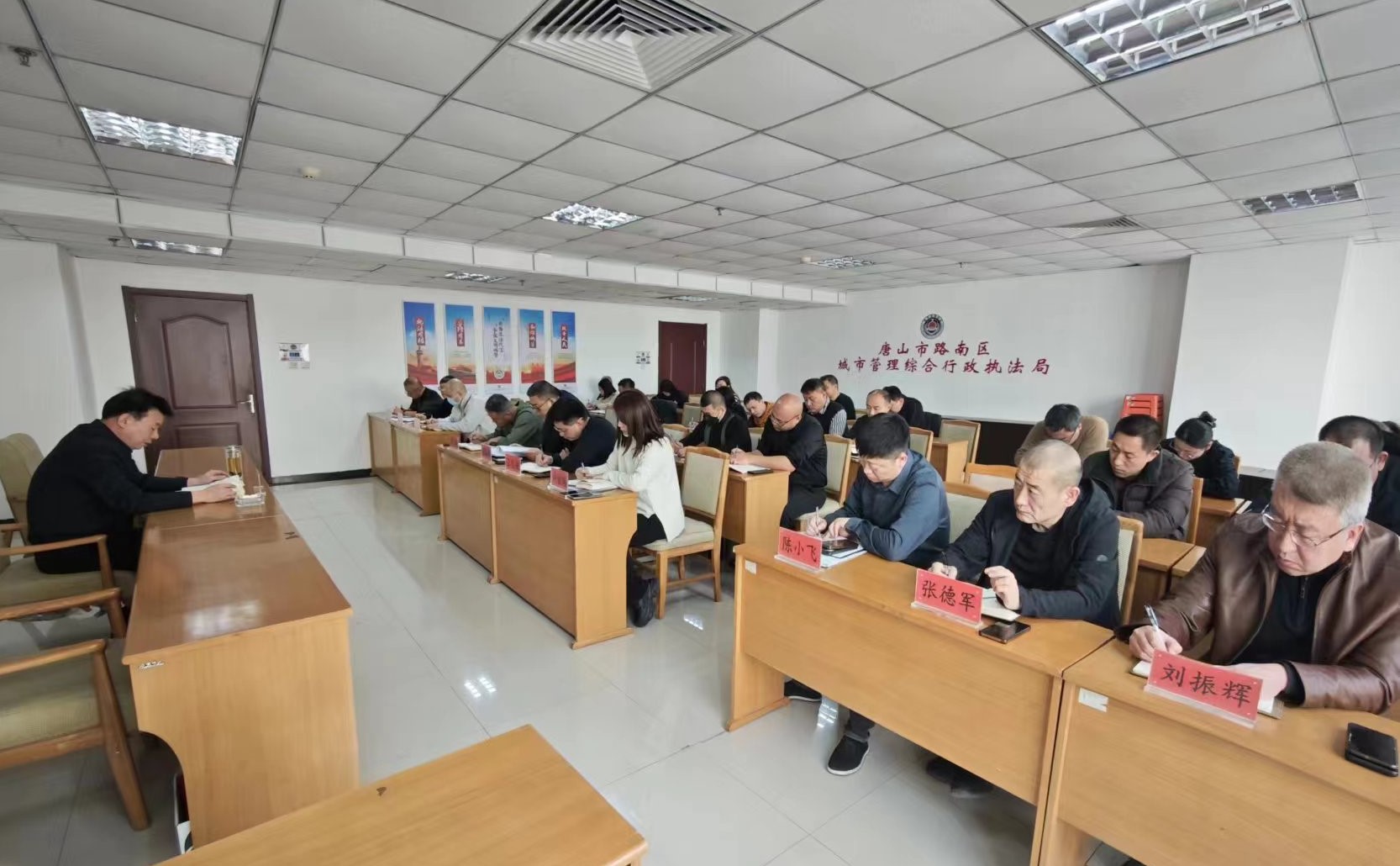 eccf2ec38293901efe95ce71d7c9d50.jpg